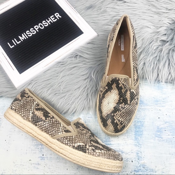 clarks snakeskin shoes